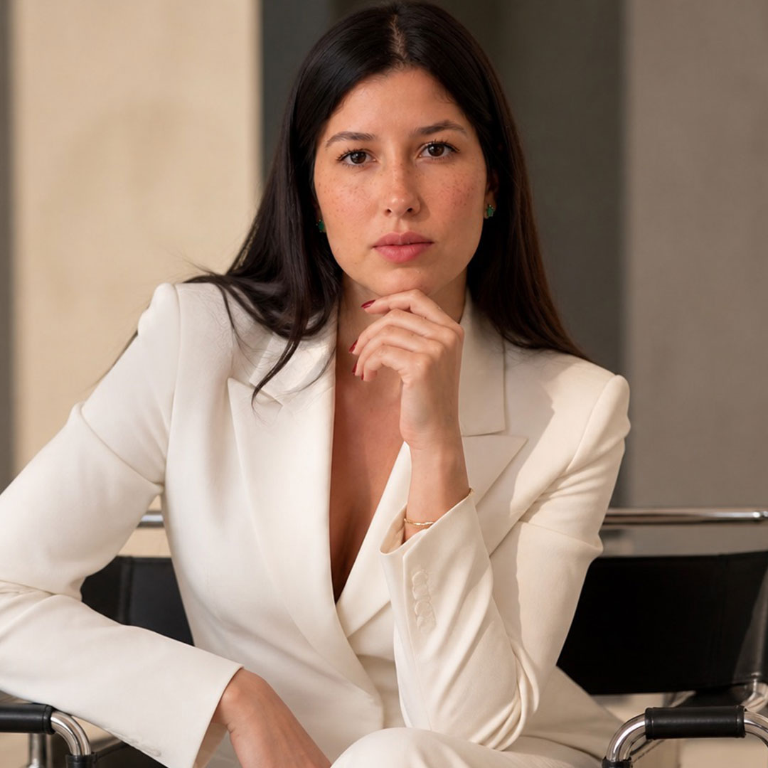 Dra. Jacqueline Silveira — CRBM SP 48414